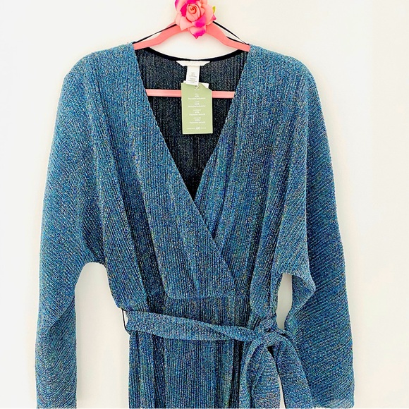 NWT💕Pretty Shimmer Dress SZ L - Picture 5 of 14